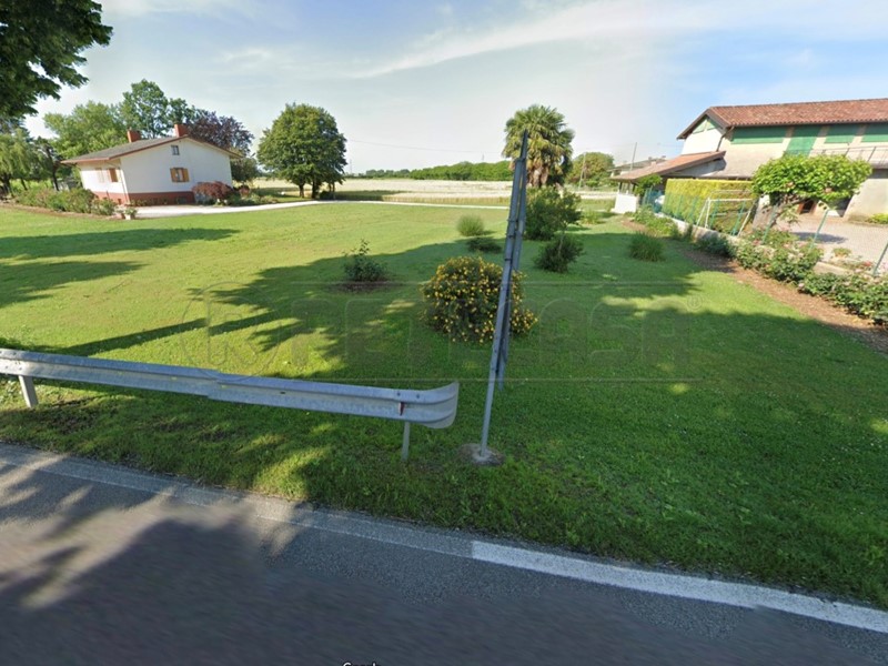 Terreno edificabile in Vendita a Chiopris Viscone, 59'000€, 1229 m²