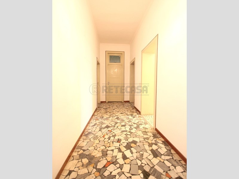 Appartamento in Vendita a Vicenza, 120'000€, 128 m²
