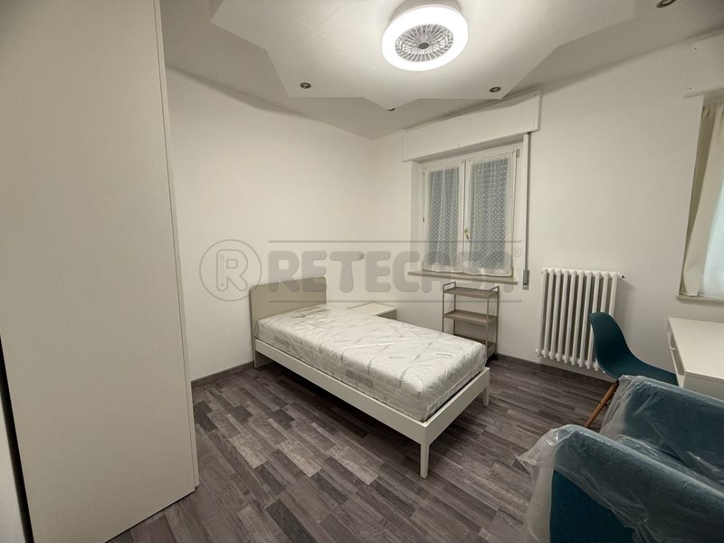 Stanza in Affitto a Vicenza, 425€, 100 m², arredato