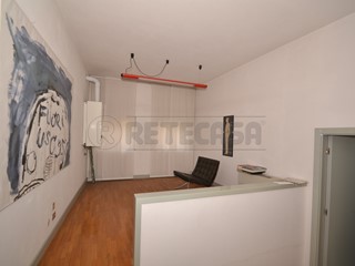 Ufficio in Vendita a Valdagno, zona CENTRO STORICO, 53'000€, 70 m²