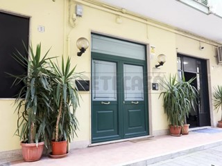 Trilocale in Vendita a Salerno, zona CENTRO, 80 m²