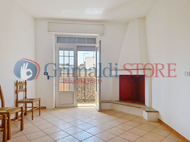 Quadrilocale in Vendita a Erchie, 129'000€, 180 m²