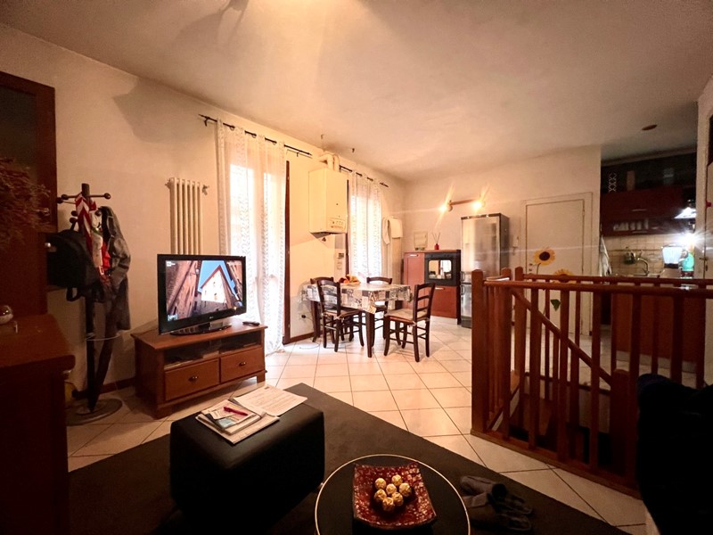 Bilocale in Vendita a Cesena, 125'000€, 56 m², arredato, con Box