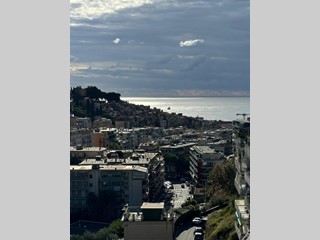 Appartamento in Vendita a Sanremo, 260'000€, 84 m²