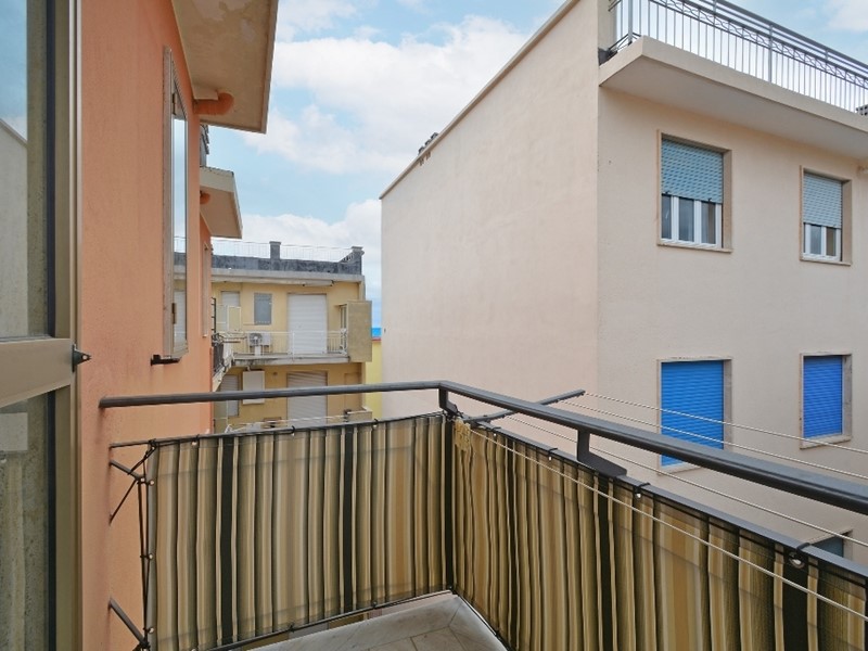 Bilocale in Vendita a San Bartolomeo al Mare, 205'000€, 64 m², arredato