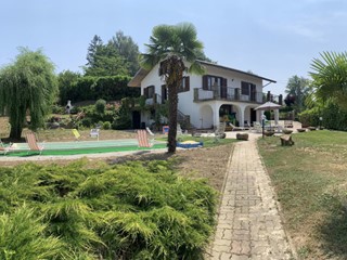 Casa Indipendente in Vendita a Bonvicino, 278'000€, 270 m², arredato, con Box