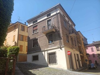 Quadrilocale in Vendita a Fornovo di Taro, 145'000&euro;, 167 m²