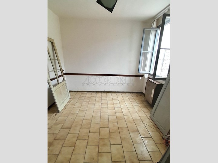 Casa Indipendente in Vendita a Piazzola sul Brenta, 94'000€, 365 m²