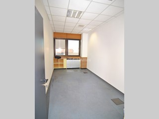 Ufficio in Affitto a Livorno, zona Colline - Coteto, 200€, 80 m²