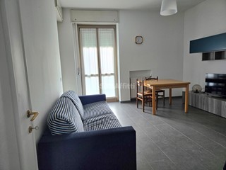 Bilocale in Affitto a Milano, zona Navigli Famagosta, 1'000€, 72 m², arredato