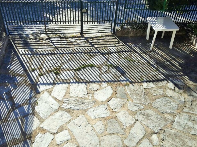 Casa Indipendente in Vendita a Fosdinovo, 230'000&euro;, 150 m², con Box