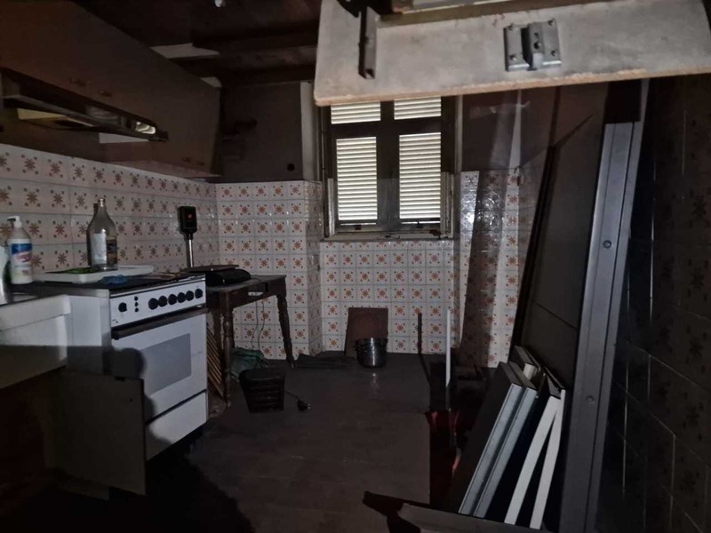 Bilocale in Vendita a La Spezia, zona EST, 50'000€, 55 m²