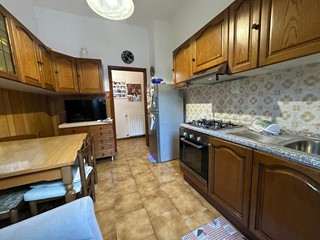 Appartamento in Vendita a Ameglia, 160'000€, 160 m²