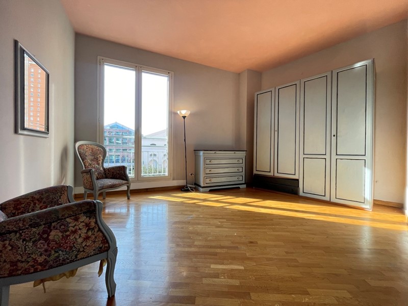 Appartamento in Vendita a Genova, zona Sampierdarena, 168'000€, 69 m², con Box