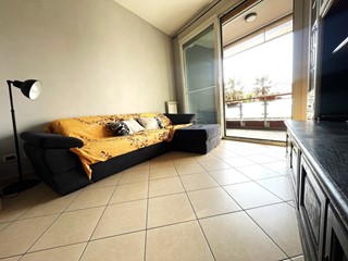 Appartamento in Vendita a Genova, zona Sampierdarena, 168'000€, 69 m², con Box