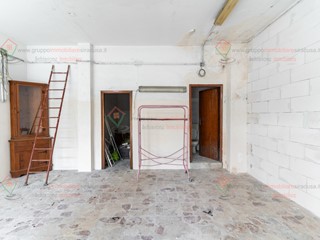 Box in Vendita a Siracusa, zona Pizzuta Scala Greca, 40'000€, 56 m²