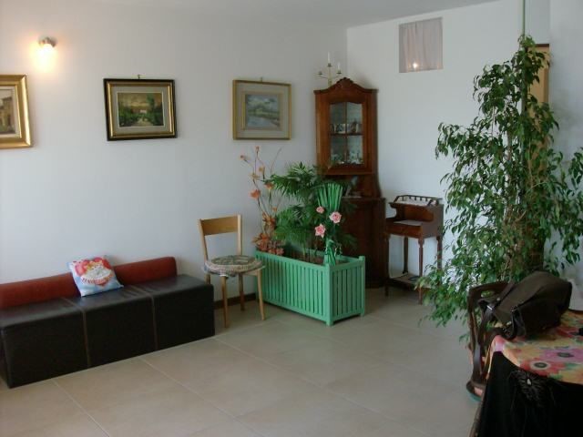 Casa Semi Indipendente in Vendita a Fosdinovo, zona Caniparola, 150'000&euro;, 90 m²