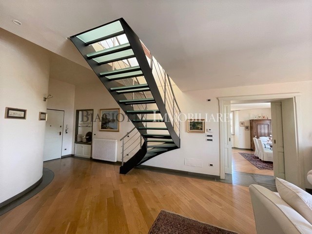 Appartamento in Vendita a Livorno, zona venezia, 490'000€, 230 m²
