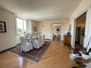 Appartamento in Vendita a Livorno, zona venezia, 490'000€, 230 m²