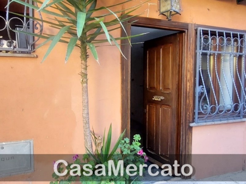 Box in Vendita a Rocca di Papa, zona Repubblica - Centro, 18'000€, 27 m², arredato