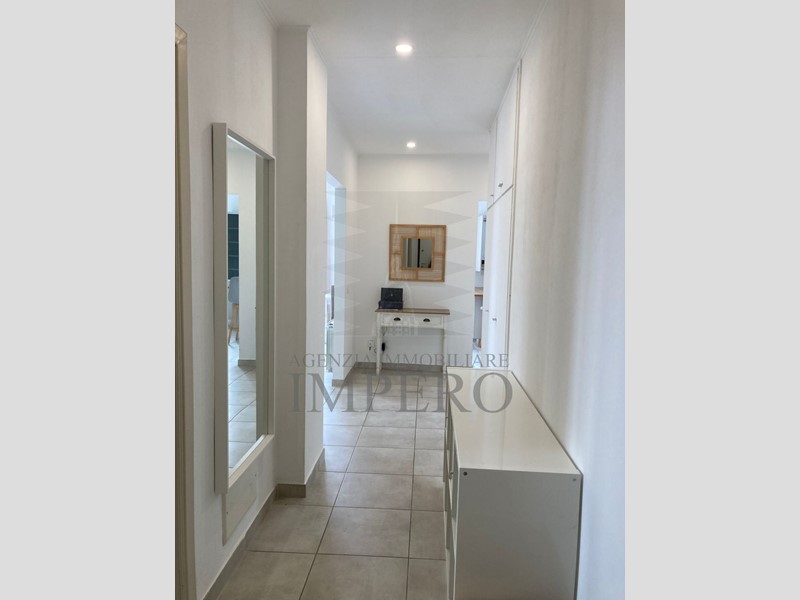 Appartamento in Vendita a Ventimiglia, zona Centro, 330'000€, 135 m²
