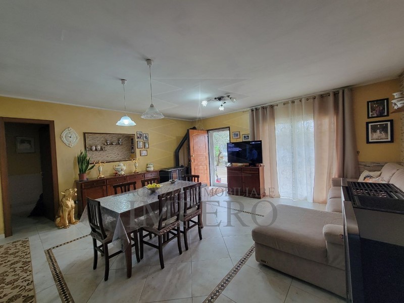 Casa Indipendente in Vendita a Ventimiglia, zona Seglia, 500'000€, 100 m²