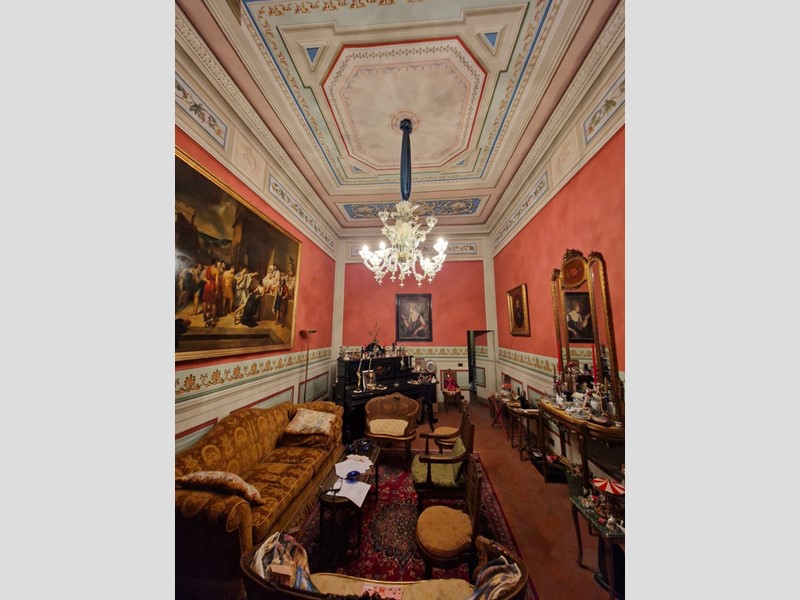 Appartamento in Vendita a Lucca, zona Centro Storico, 1'880'000€, 380 m², con Box