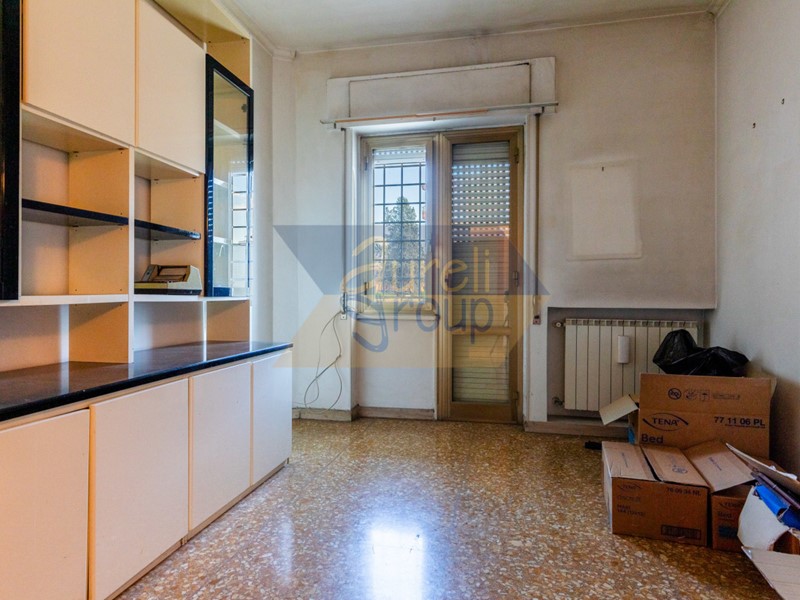 Trilocale in Vendita a Roma, zona Portuense, 289'000€, 114 m²