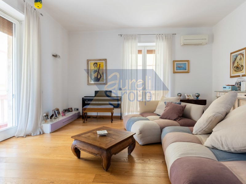 Appartamento in Vendita a Roma, zona San Giovanni, 990'000€, 175 m²