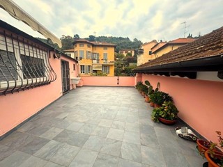 Casa Semi Indipendente in Vendita a Imperia, 365'000€, 170 m²