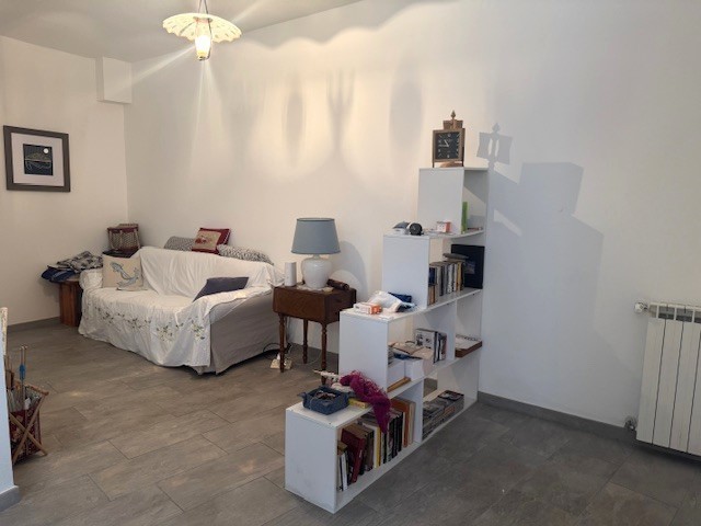 Casa Semi Indipendente in Vendita a Imperia, 365'000€, 170 m²