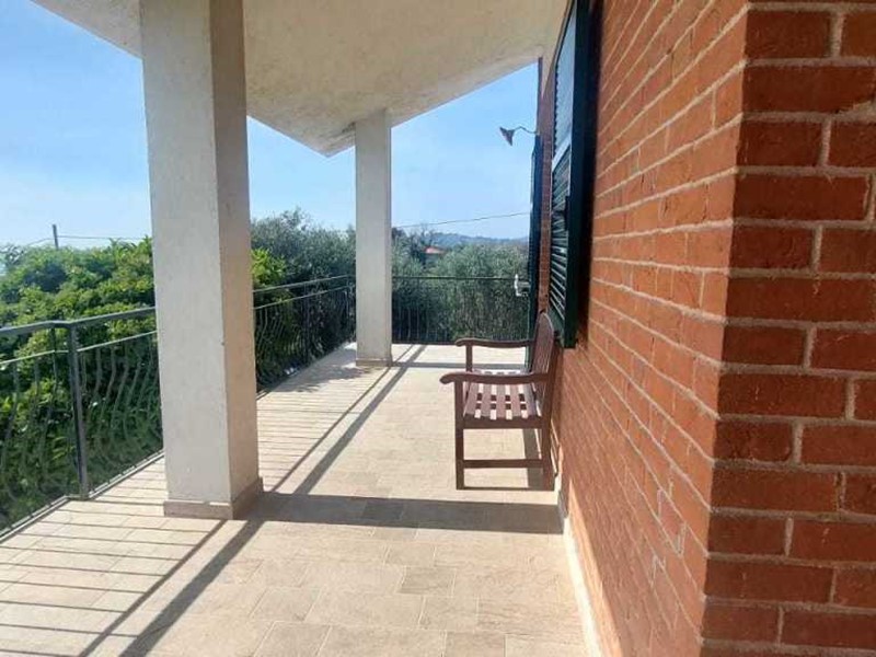 Casa Indipendente in Vendita a Imperia, 436'000€, 155 m²
