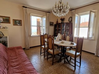 Appartamento in Vendita a Lugnano in Teverina, 36'000€, 100 m²
