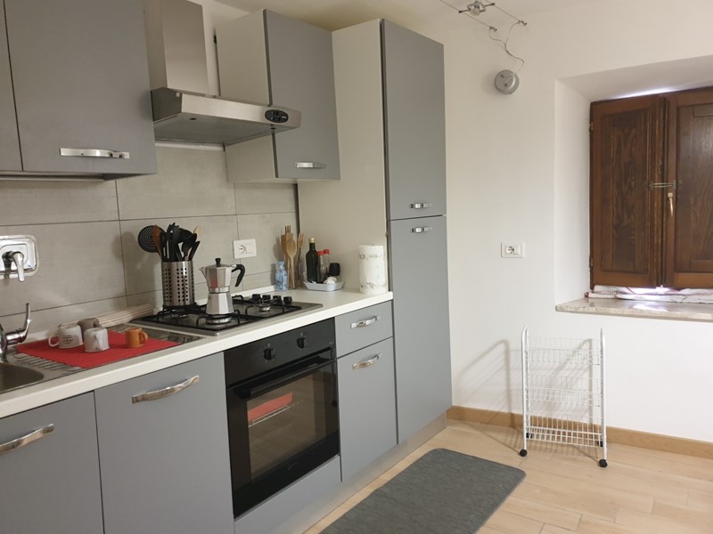 Casa Semi Indipendente in Vendita a Lugnano in Teverina, 135'000€, 90 m², arredato