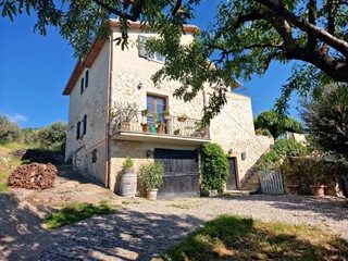 Casa Indipendente in Vendita a Montecchio, 375'000€, 200 m², con Box