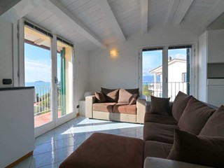 Quadrilocale in Affitto a Lerici, zona TELLARO, 2'000€, 80 m², arredato, con Box