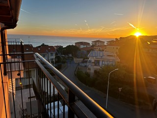 Bilocale in Vendita a Riva Ligure, 230'000€, 50 m², arredato