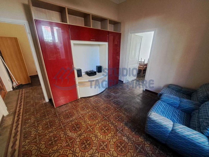 Casa Semi Indipendente in Vendita a Taggia, zona Arma Di Taggia, 170'000€, 75 m²