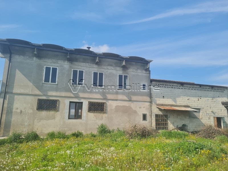 Capannone in Vendita a Pojana Maggiore, 45'000€, 460 m²