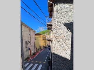 Casa Semi Indipendente in Vendita a Molini di Triora, 79'000€, 80 m²