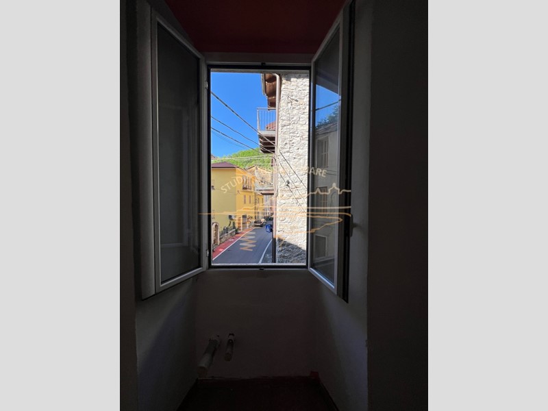 Casa Semi Indipendente in Vendita a Molini di Triora, 59'000€, 80 m²