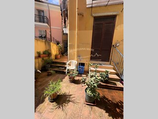 Trilocale in Vendita a Sanremo, 85'000€, 70 m²