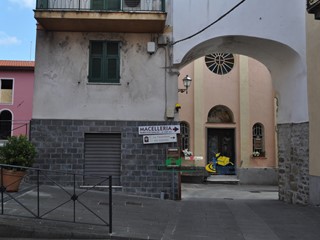 Immobile commerciale in Vendita a Brugnato, 70'000€, 41 m²
