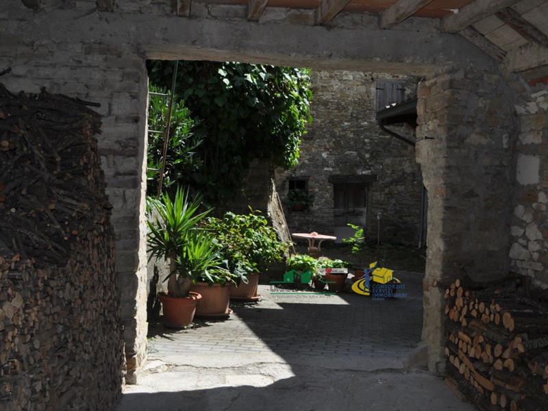 Casa Semi Indipendente in Vendita a Neviano degli Arduini, 21'000€, 84 m²