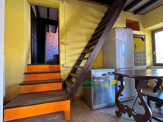 Casa Semi Indipendente in Vendita a Langhirano, zona Tordenaso, 60'000&euro;, 151 m², arredato