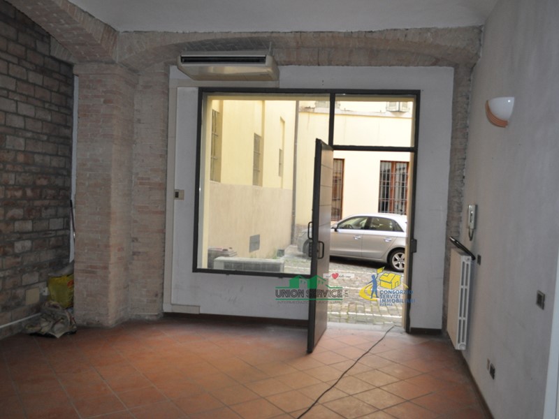 Trilocale in Vendita a Parma, 170'000€, 97 m²