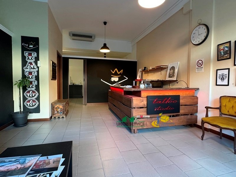 Attività commerciale in Vendita a Collecchio, 23'000€, 72 m², arredato