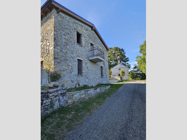 Casa Semi Indipendente in Vendita a Valmozzola, 128'000&euro;, 137 m²