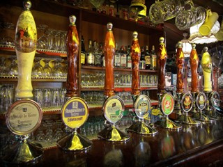 Attività commerciale in Vendita a Collecchio, 270 m², arredato