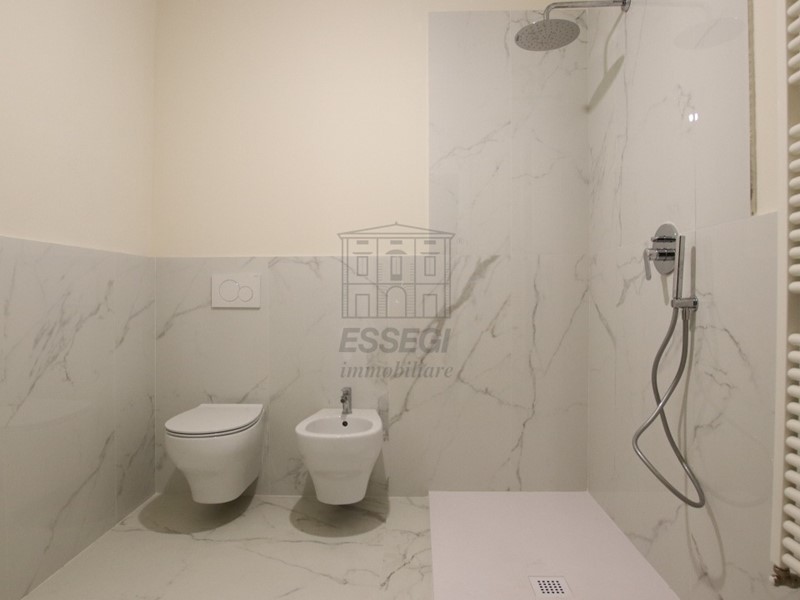 Appartamento in Vendita a Lucca, zona Centro storico, 640'000€, 190 m²